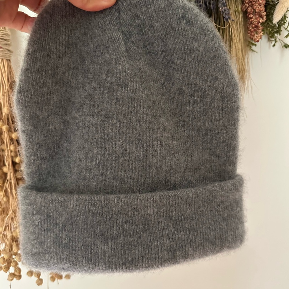 Cozy Gray cashmere Beanie American Needle Inc. - Picture 5 of 5